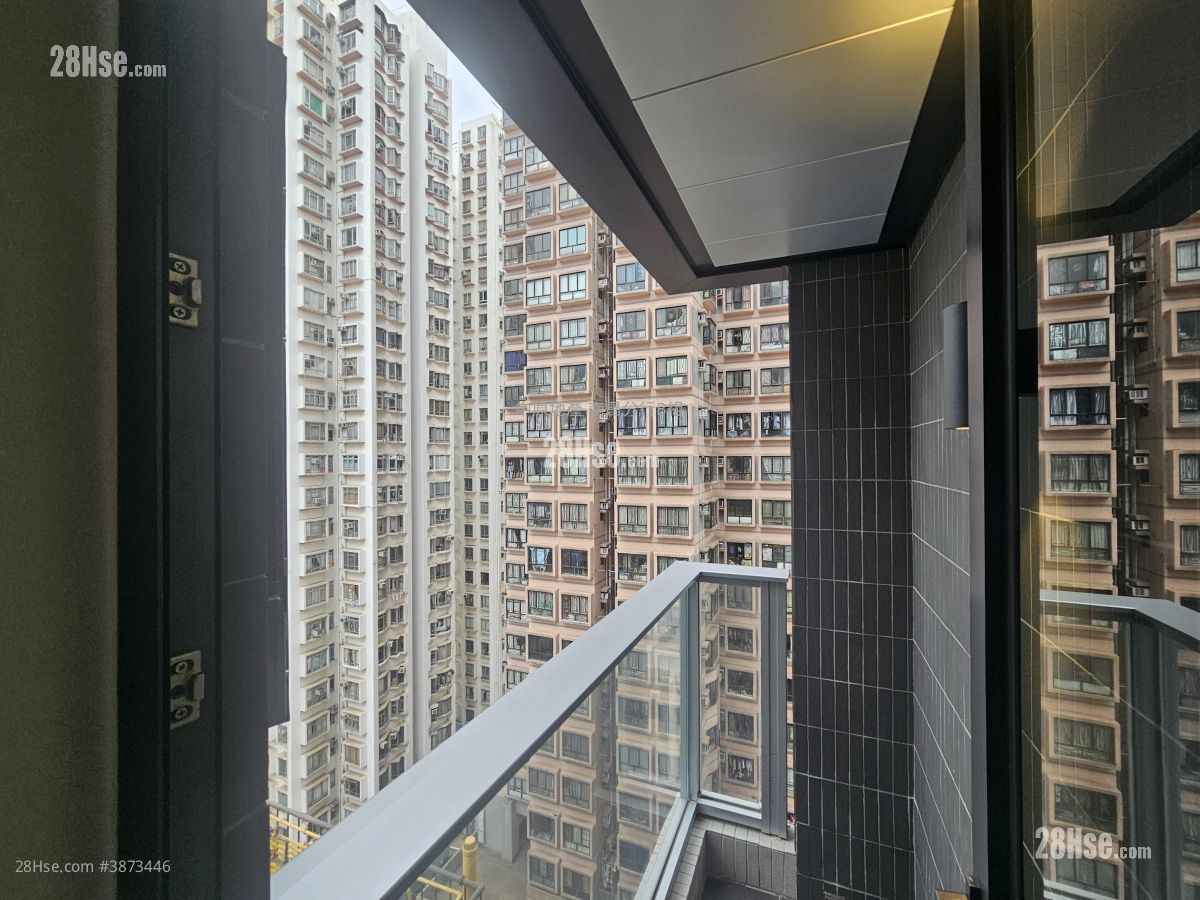 Soyo Square Rental Studio , 1 Bathroom 237 ft² ( 22.0 m² )