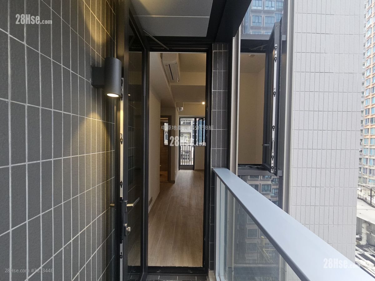 Soyo Square Rental Studio , 1 Bathroom 237 ft² ( 22.0 m² )