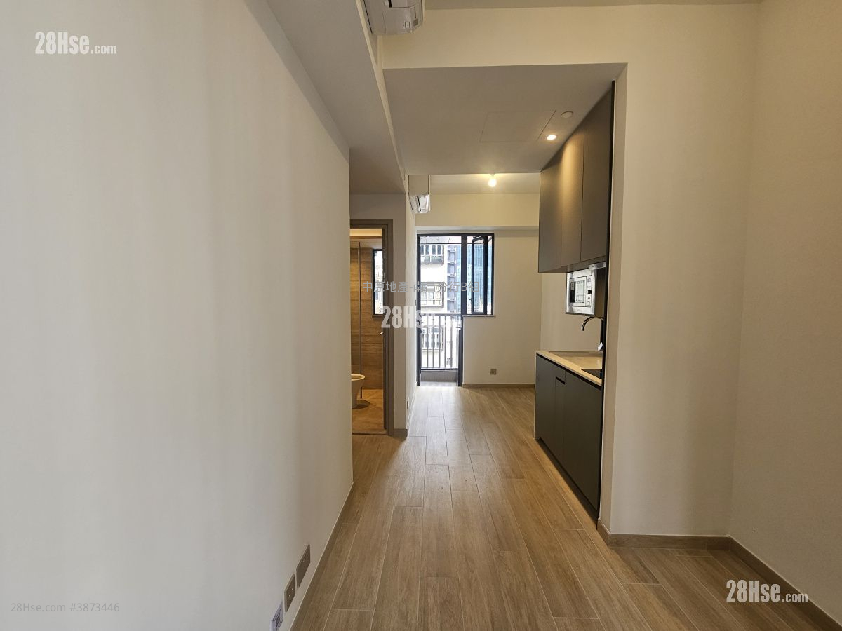 Soyo Square Rental Studio , 1 Bathroom 237 ft² ( 22.0 m² )