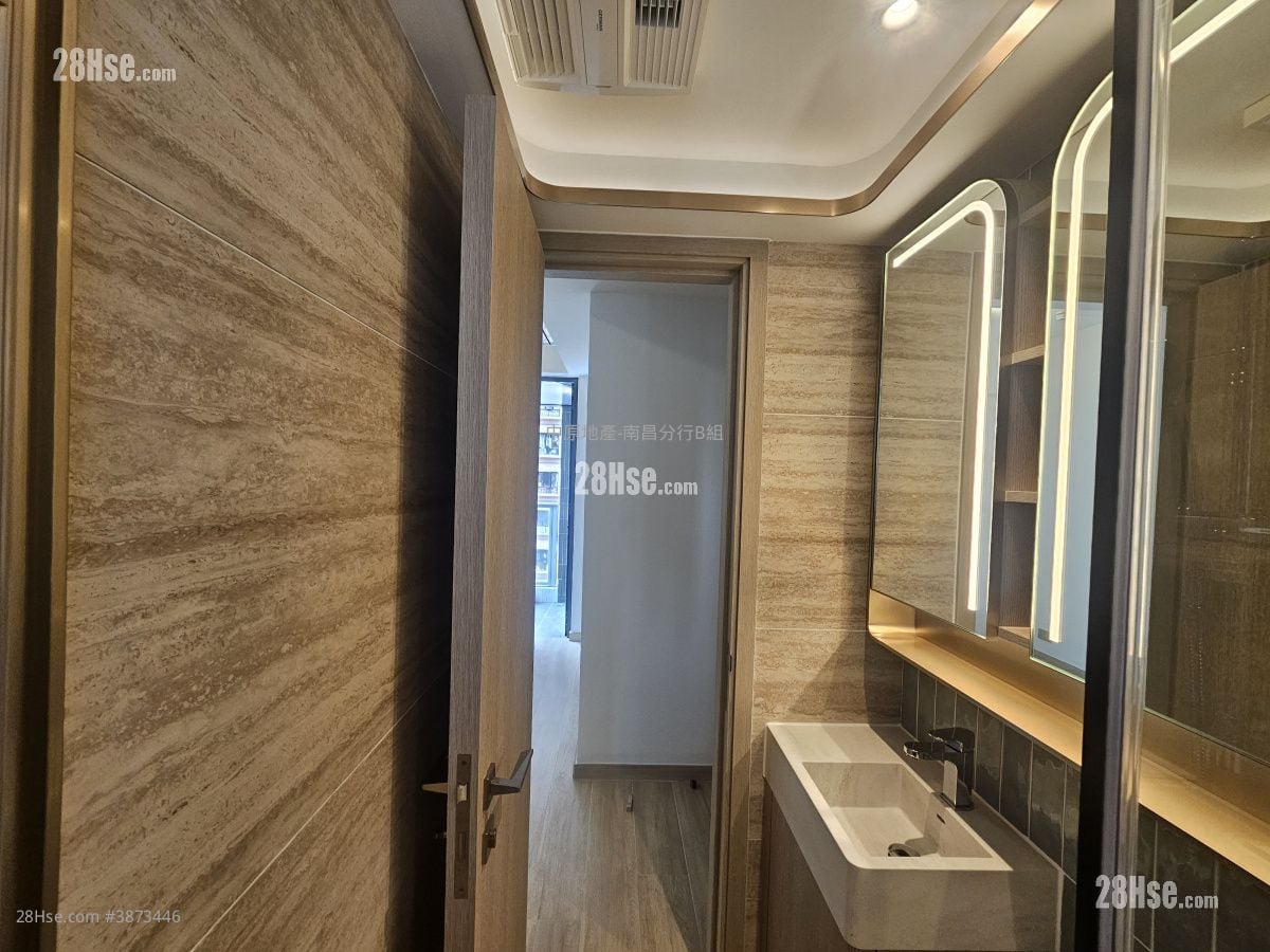 Soyo Square Rental Studio , 1 Bathroom 237 ft² ( 22.0 m² )