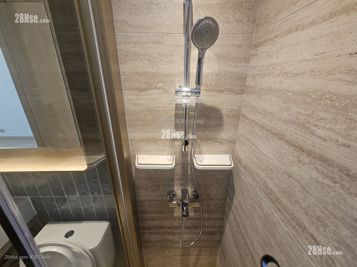 Soyo Square Rental Studio , 1 Bathroom 237 ft² ( 22.0 m² )