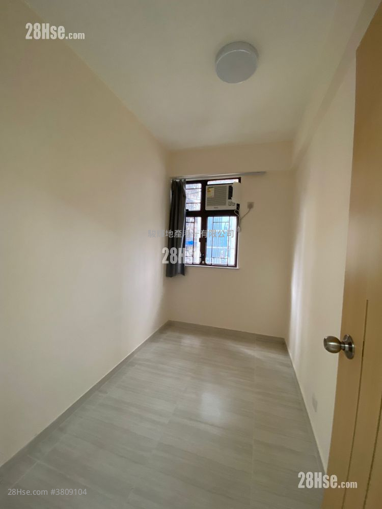 Diamond Court Rental 3 Bedrooms , 1 Bathroom