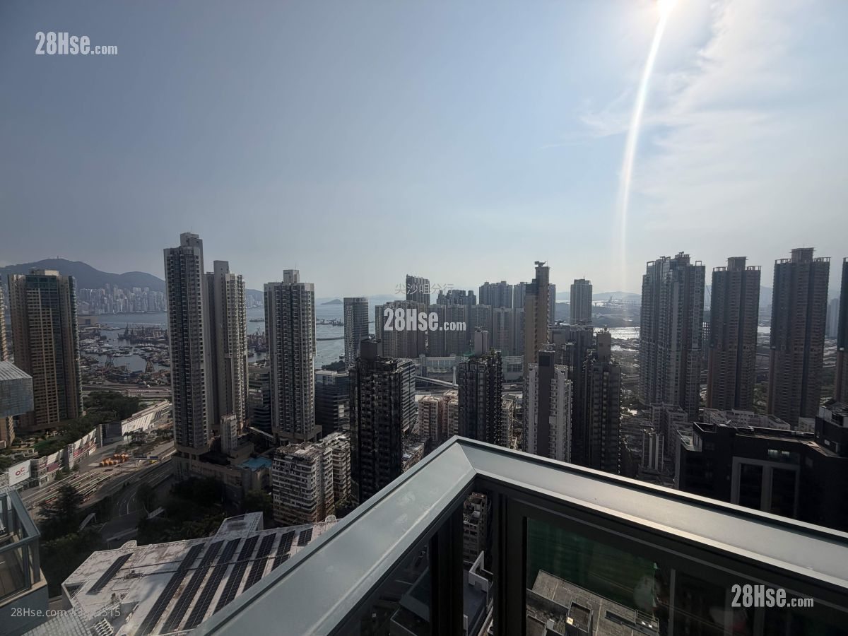 Park Summit Sell 3 Bedrooms , 2 Bathrooms 1,021 ft² ( 94.9 m² )