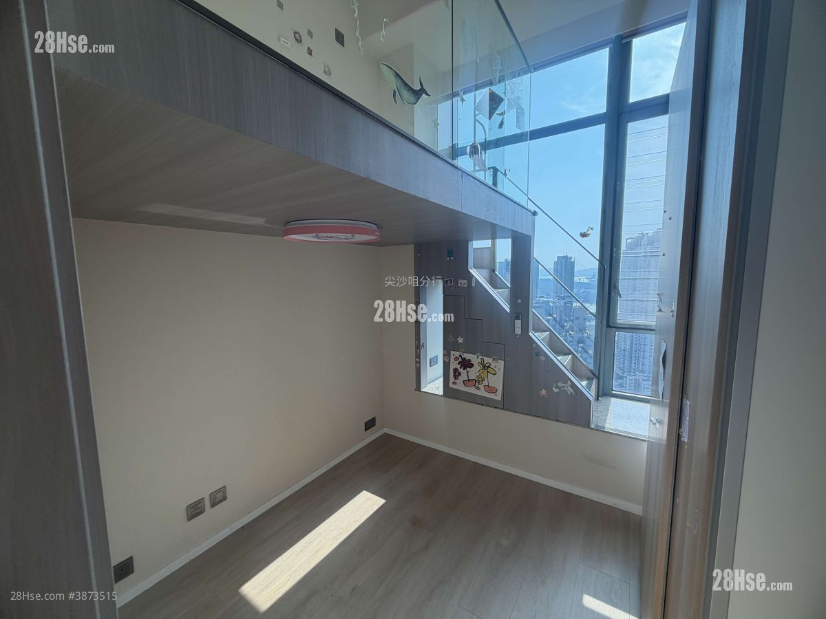 Park Summit Sell 3 Bedrooms , 2 Bathrooms 1,021 ft² ( 94.9 m² )