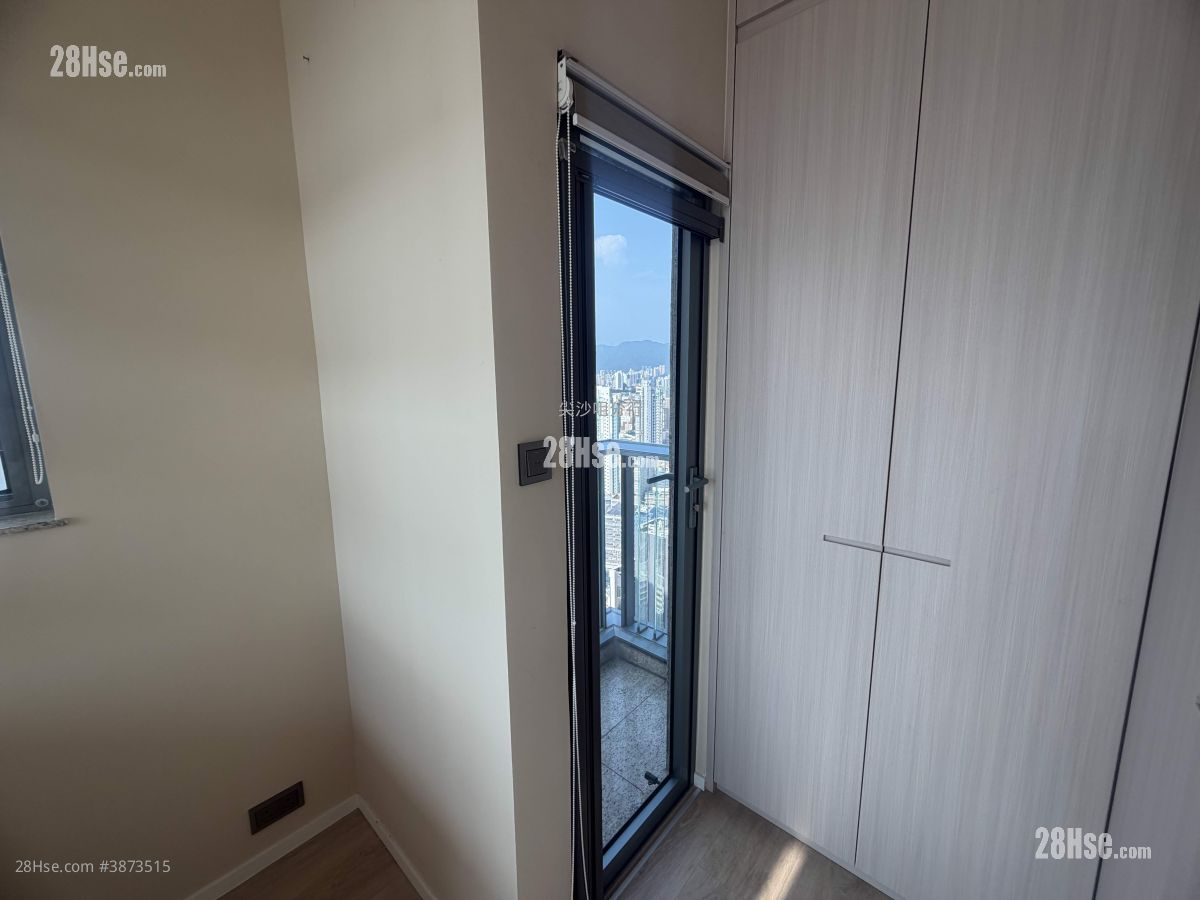 Park Summit Sell 3 Bedrooms , 2 Bathrooms 1,021 ft² ( 94.9 m² )