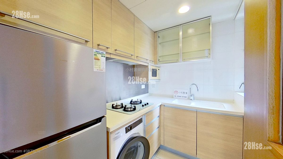 kitchen: The Zenith Rental 2 Bedrooms , 1 Bathroom 492 ft² ( 45.7 m² )