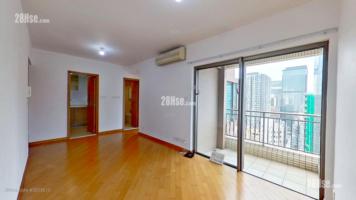 living room: The Zenith Rental 2 Bedrooms , 1 Bathroom 492 ft² ( 45.7 m² )