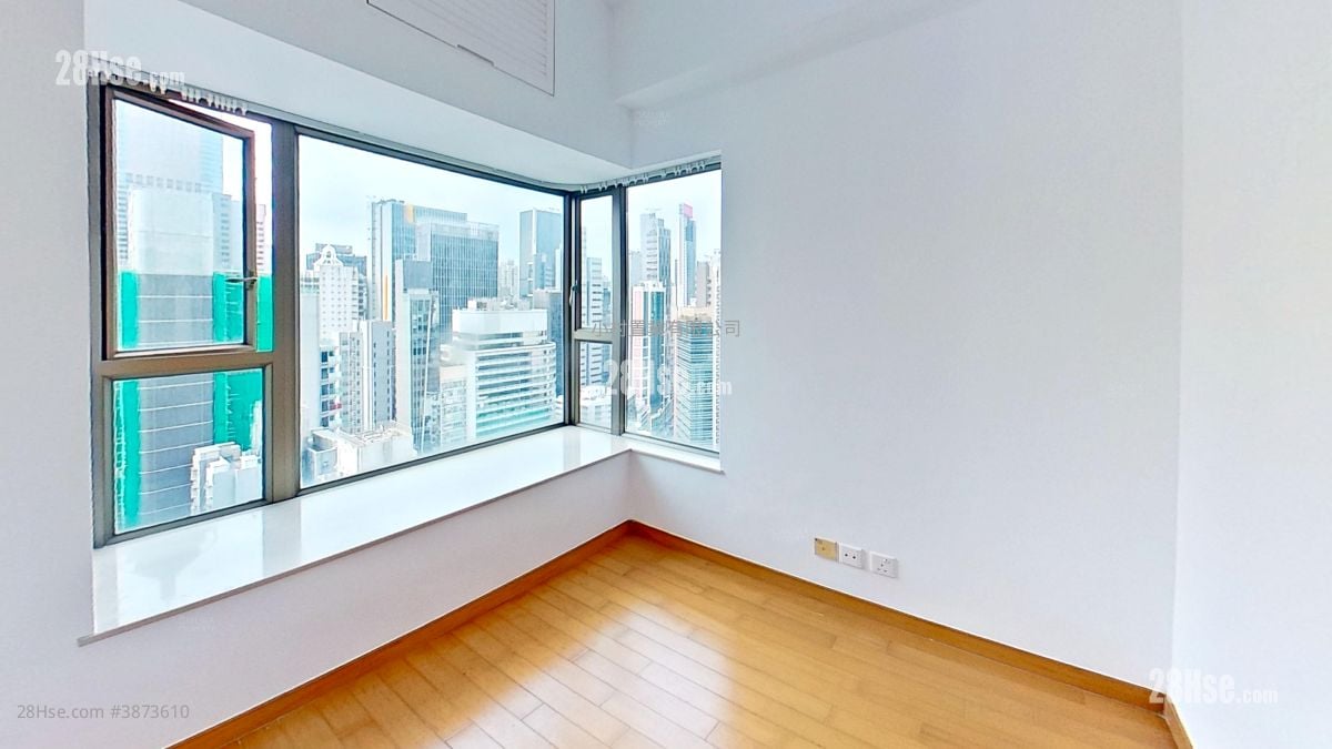 bedroom 2: The Zenith Rental 2 Bedrooms , 1 Bathroom 492 ft² ( 45.7 m² )