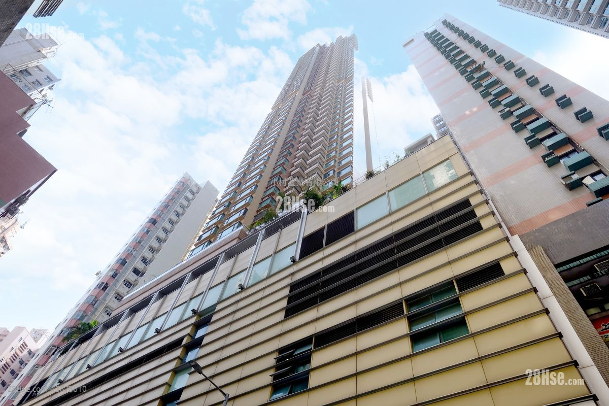 building outlook: The Zenith Rental 2 Bedrooms , 1 Bathroom 492 ft² ( 45.7 m² )