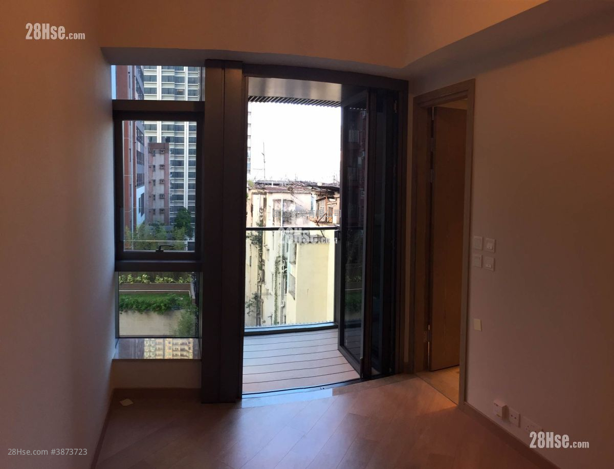 The Zutten Sell Studio , 1 Bathroom 191 ft² ( 17.7 m² )