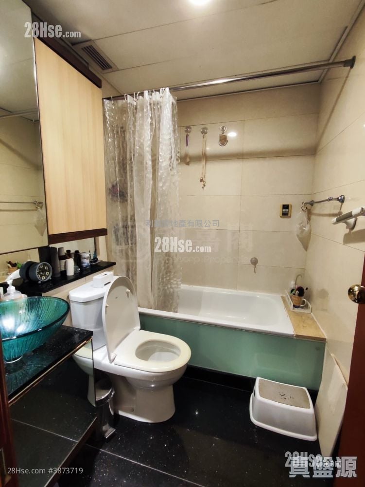 蔚蓝湾畔 售盘 3 房 802 平方尺 ( 74.5 平方米 )