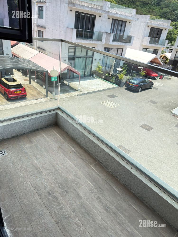 1/F-2/F House No.100 Kau To Village Rental 3 Bedrooms , 3 Bathrooms 1,200 ft² ( 111.5 m² )