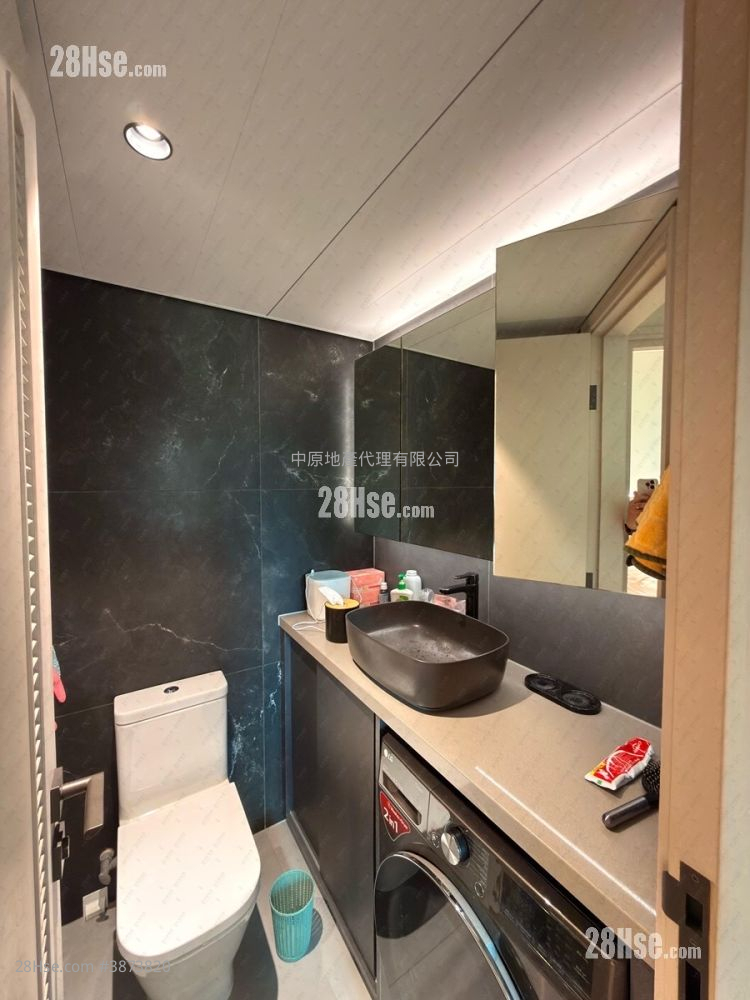 Century Gateway Sell 2 Bedrooms 481 ft² ( 44.7 m² )