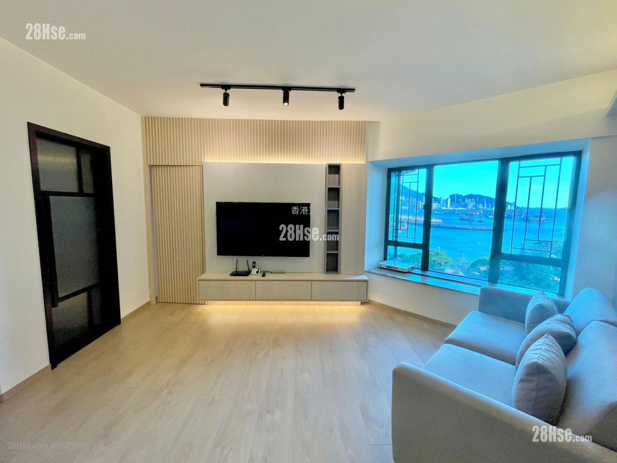Island Harbourview Sell 3 Bedrooms , 2 Bathrooms 786 ft² ( 73.0 m² )