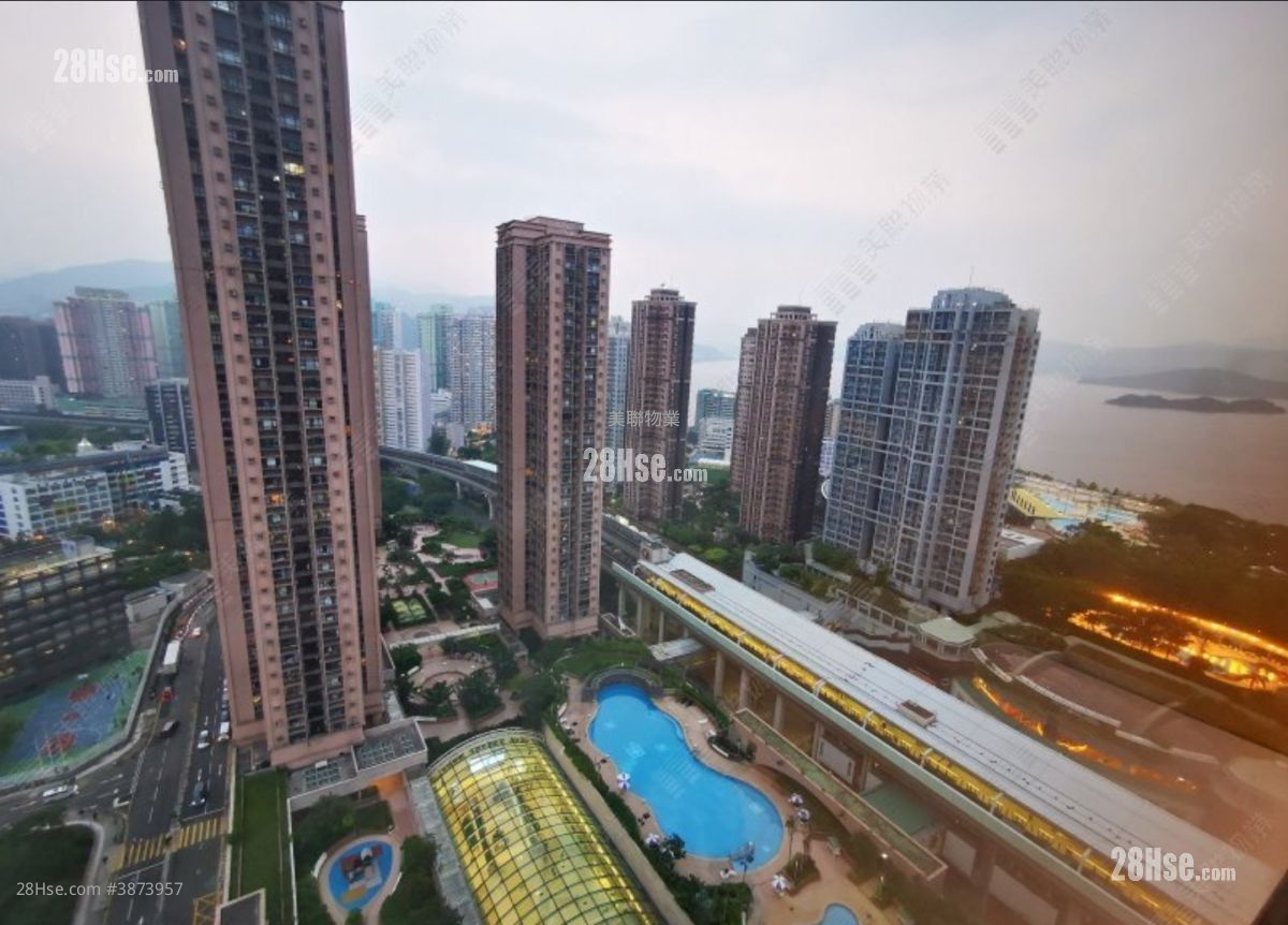 新港城 租盘 3 房 551 平方尺 ( 51.2 平方米 )