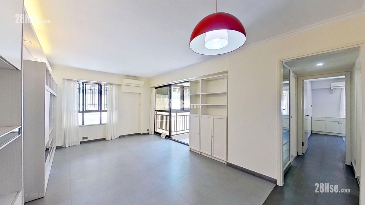 living room: Ming Garden Rental 2 Bedrooms , 3 Bathrooms 714 ft² ( 66.3 m² )