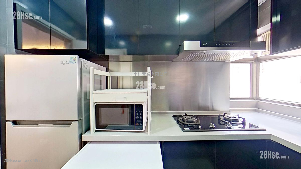 kitchen: Ming Garden Rental 2 Bedrooms , 3 Bathrooms 714 ft² ( 66.3 m² )