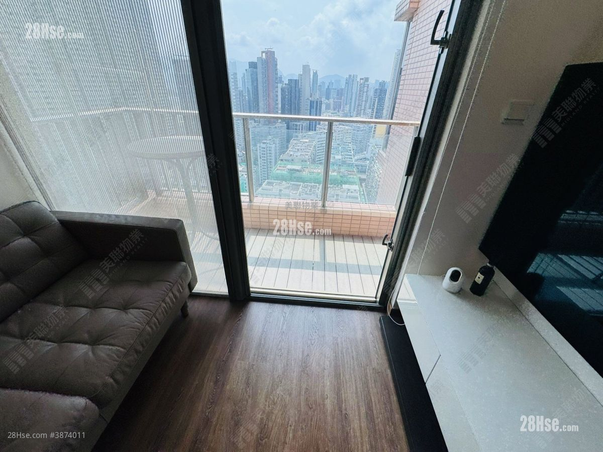 Harbour Green Sell 2 Bedrooms 482 ft² ( 44.8 m² )