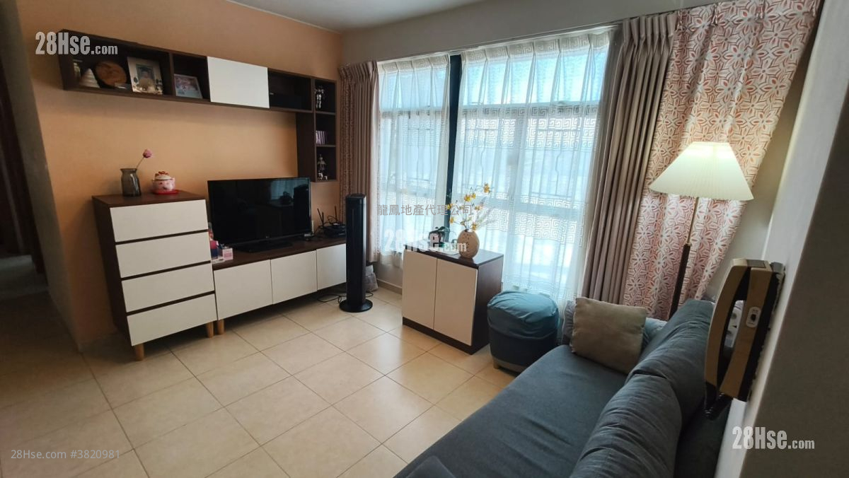 Prosperous Garden Sell 3 Bedrooms 606 ft² ( 56.3 m² )