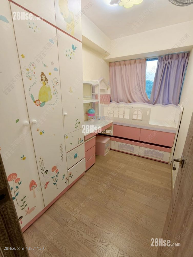 Aurora Rental 3 Bedrooms , 2 Bathrooms 690 ft² ( 64.1 m² )