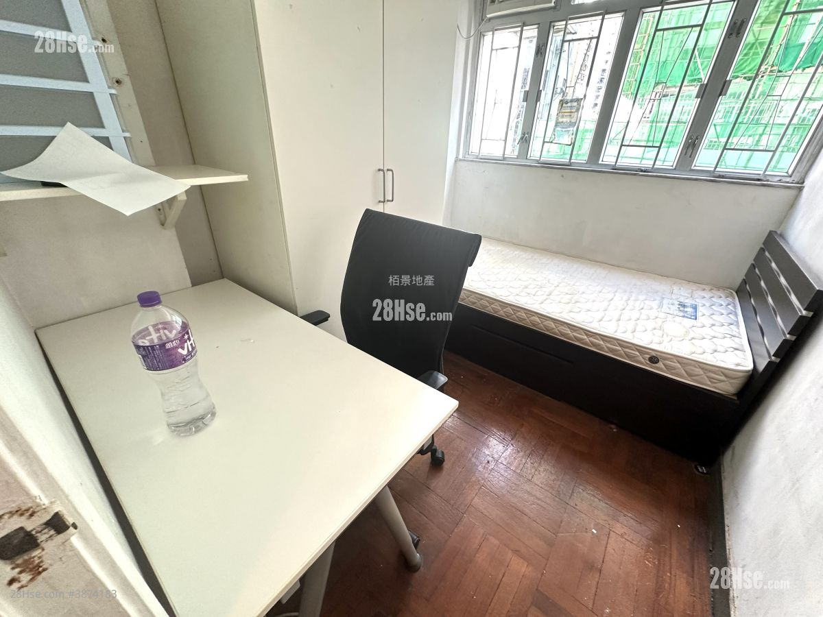 Wing Hing Building Sell 2 Bedrooms , 1 Bathroom 357 ft² ( 33.2 m² )