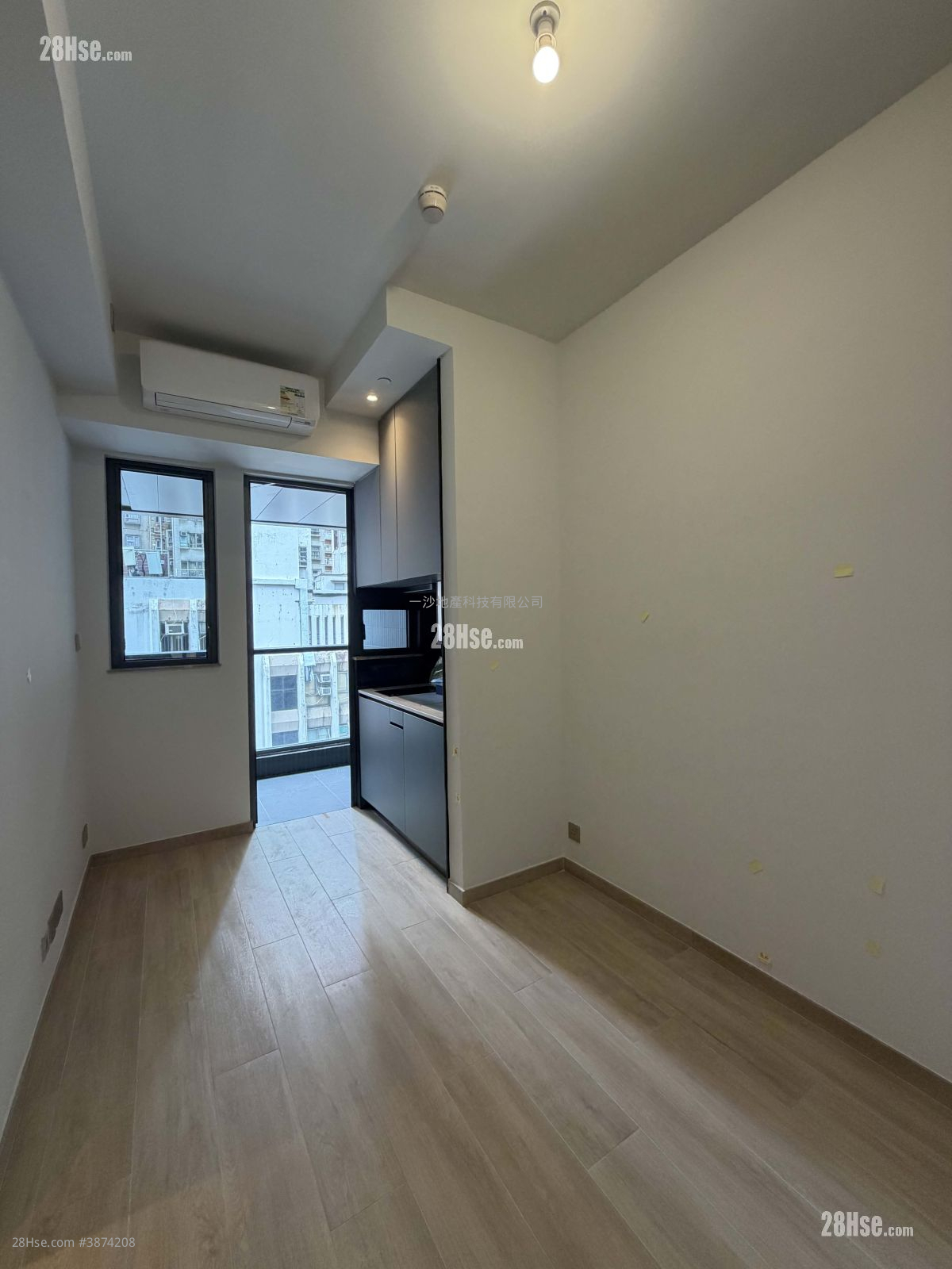 Soyo Square Rental 177 ft² ( 16.4 m² )