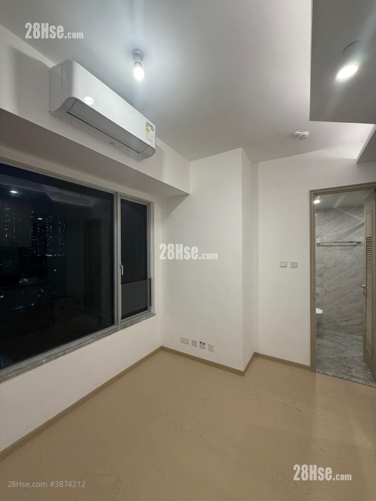 The Coast Line Rental 210 ft² ( 19.5 m² )