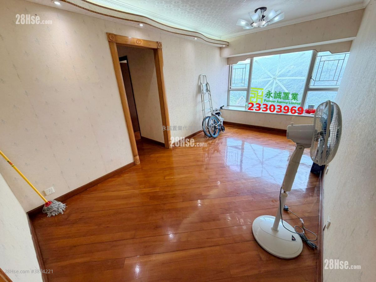 Bellagio Sell 2 Bedrooms , 1 Bathroom 530 ft² ( 49.2 m² )