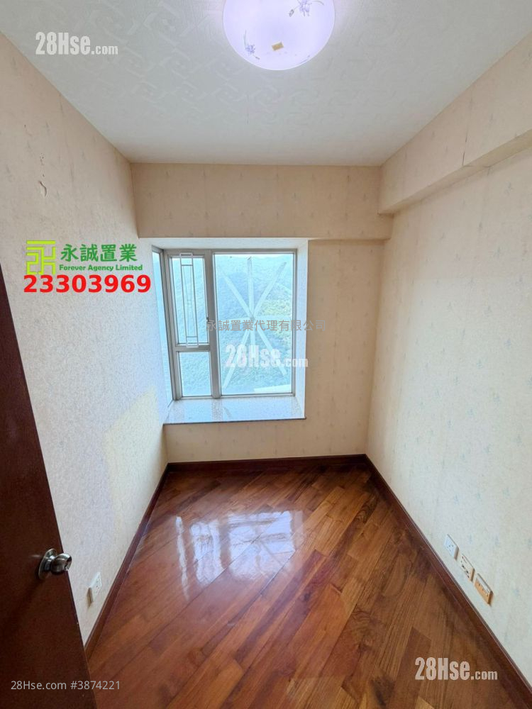 Bellagio Sell 2 Bedrooms , 1 Bathroom 530 ft² ( 49.2 m² )