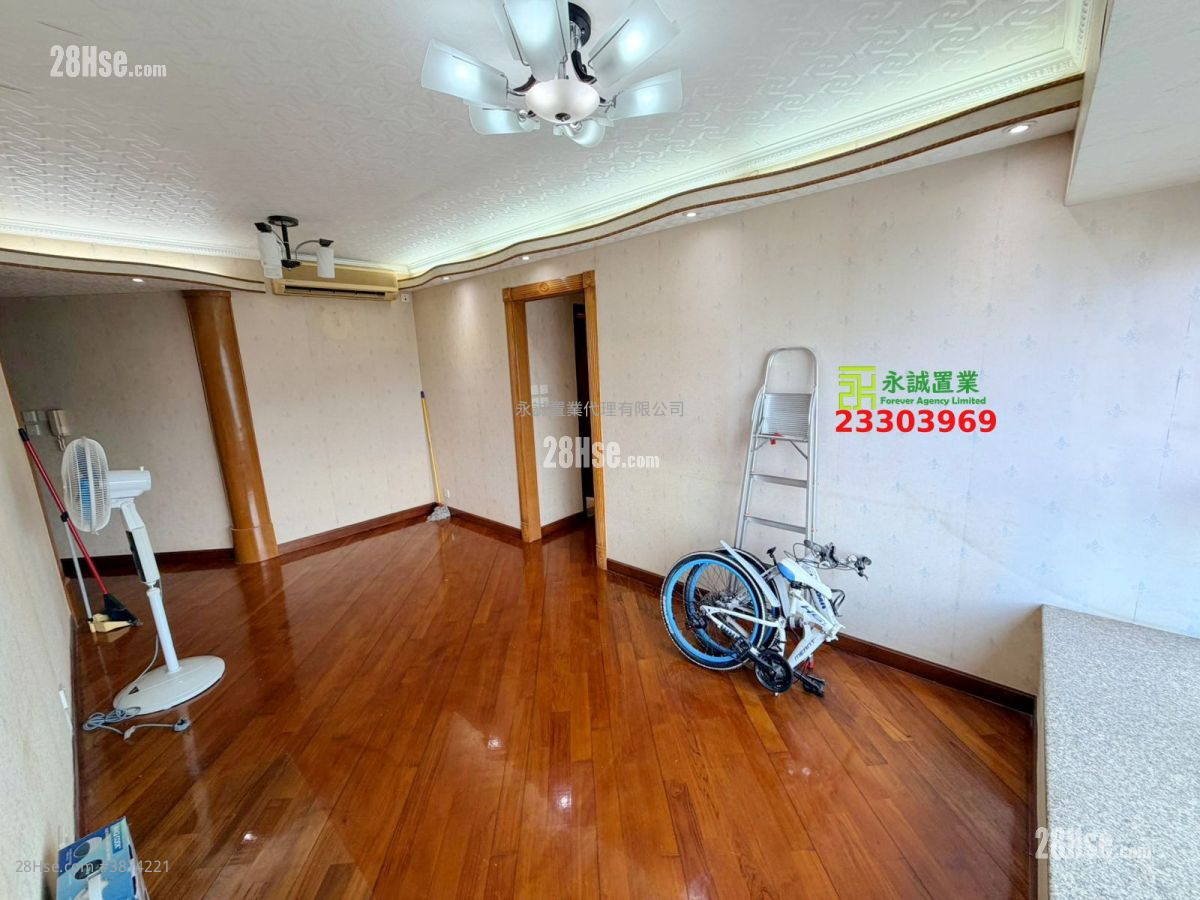 Bellagio Sell 2 Bedrooms , 1 Bathroom 530 ft² ( 49.2 m² )