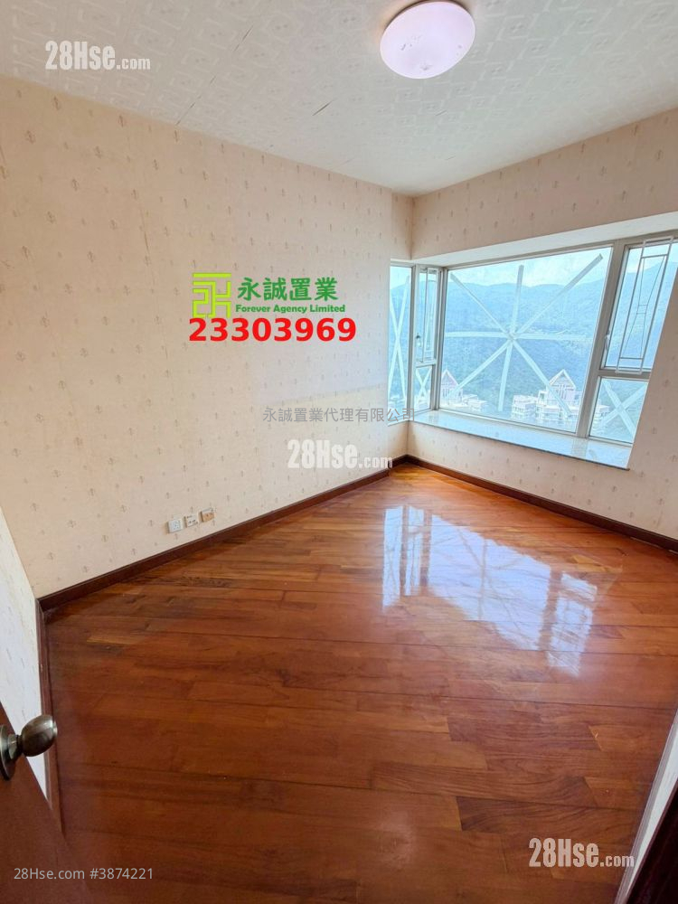 Bellagio Sell 2 Bedrooms , 1 Bathroom 530 ft² ( 49.2 m² )