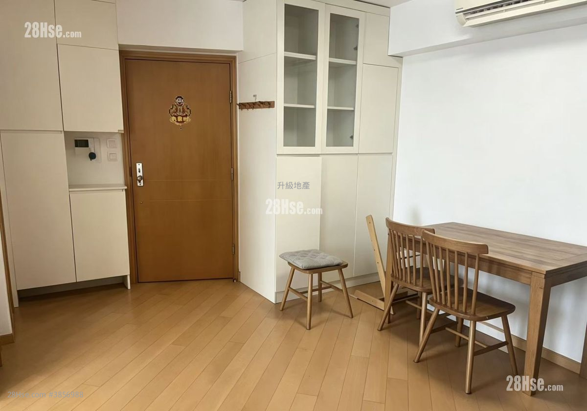 厅: 浪澄湾 租盘 2 房 , 1 浴室 561 平方尺 ( 52.1 平方米 )