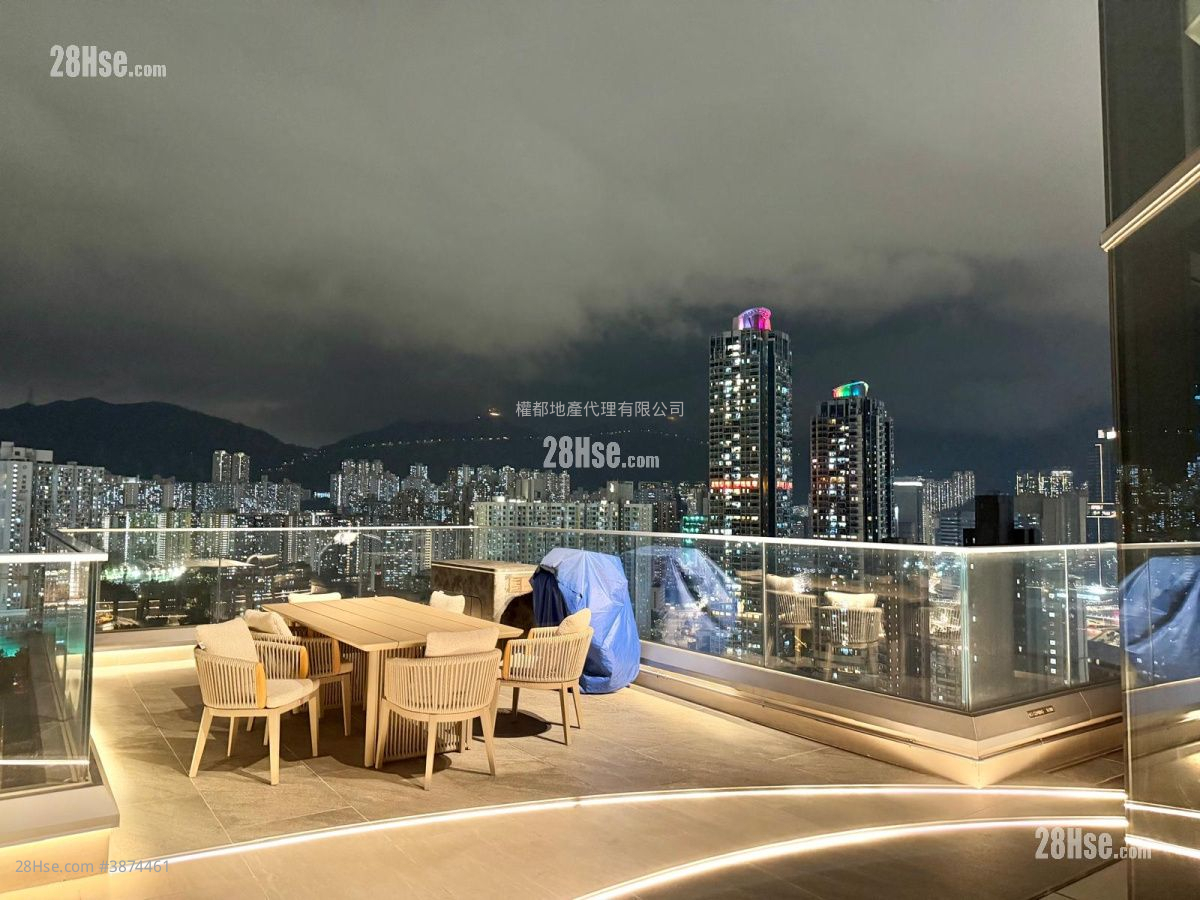 Eight Southpark Rental 1 Bedroom , 1 Bathroom 258 ft² ( 24.0 m² )