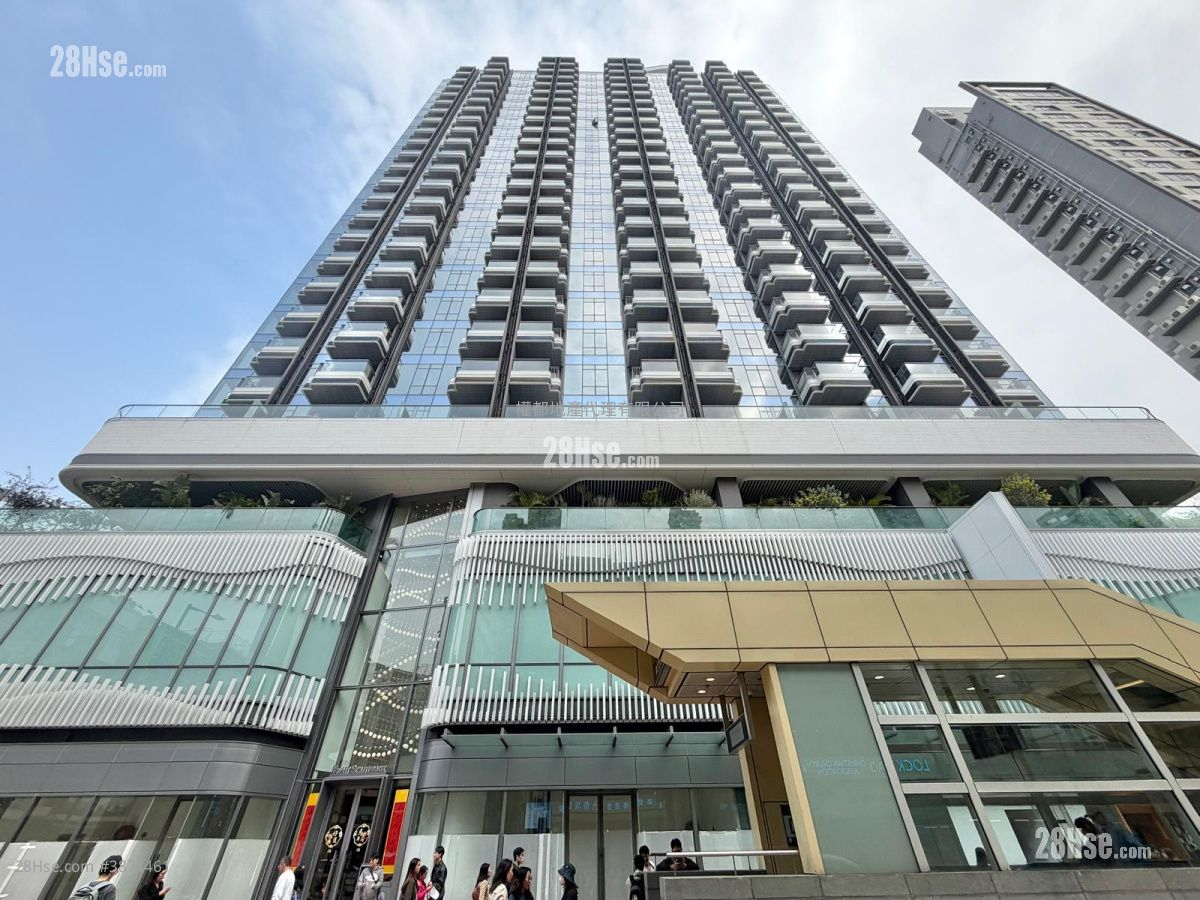 Eight Southpark Rental 1 Bedroom , 1 Bathroom 258 ft² ( 24.0 m² )