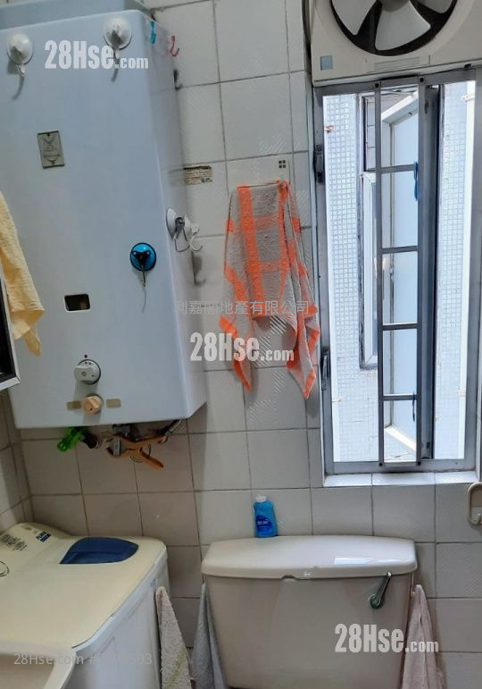 Kornhill Garden Sell 2 Bedrooms , 1 Bathroom 431 ft² ( 40.0 m² )