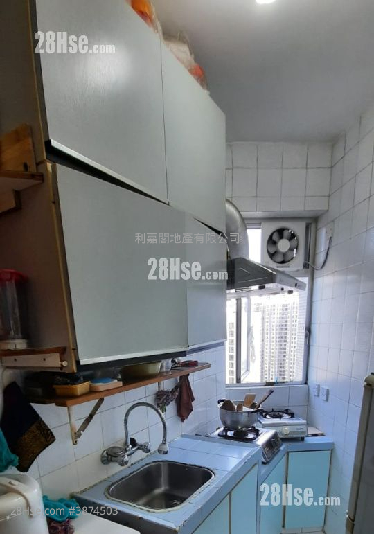 Kornhill Garden Sell 2 Bedrooms , 1 Bathroom 431 ft² ( 40.0 m² )