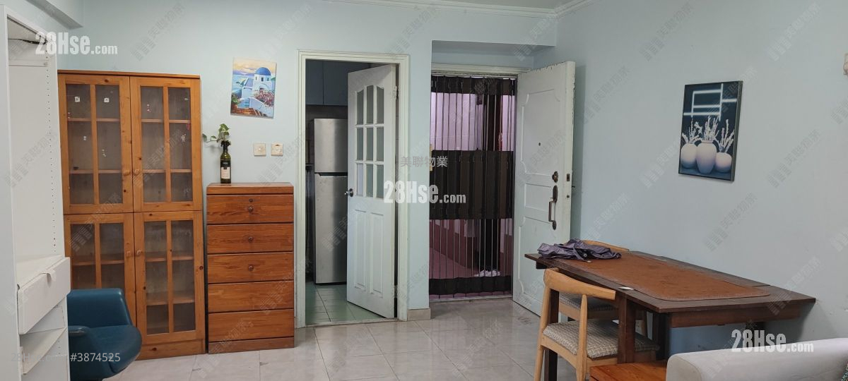 Tai Hing Gardens Sell 2 Bedrooms , 1 Bathroom 544 ft² ( 50.5 m² )