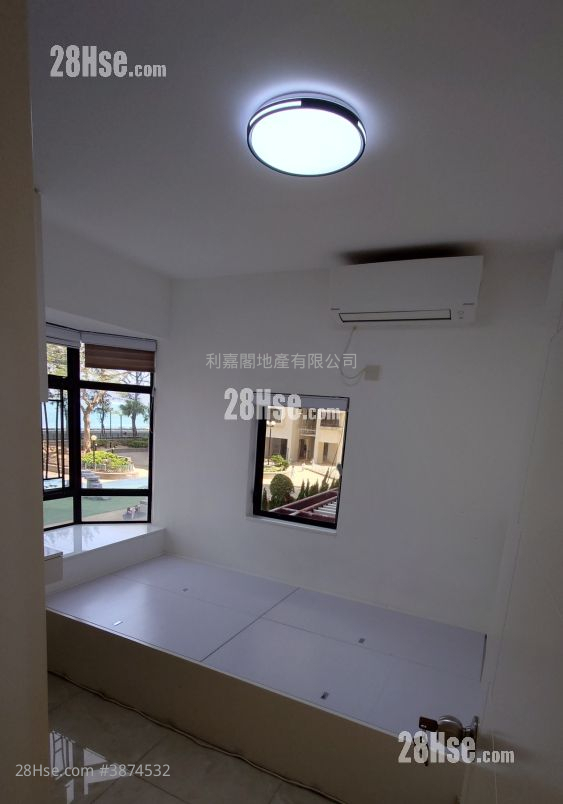 Heng Fa Chuen Sell 4 Bedrooms , 2 Bathrooms 826 ft² ( 76.7 m² )