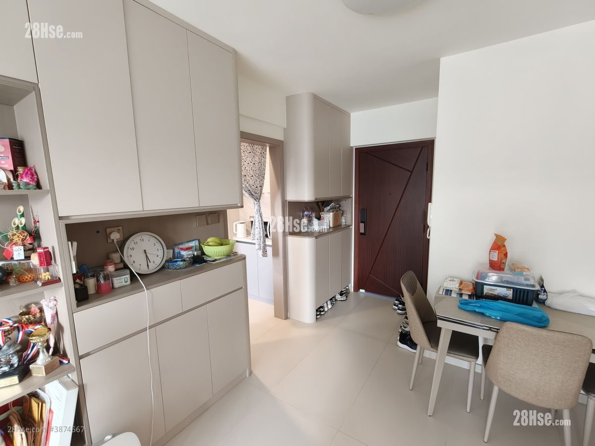 Bellagio Sell 2 Bedrooms , 1 Bathroom 521 ft² ( 48.4 m² )