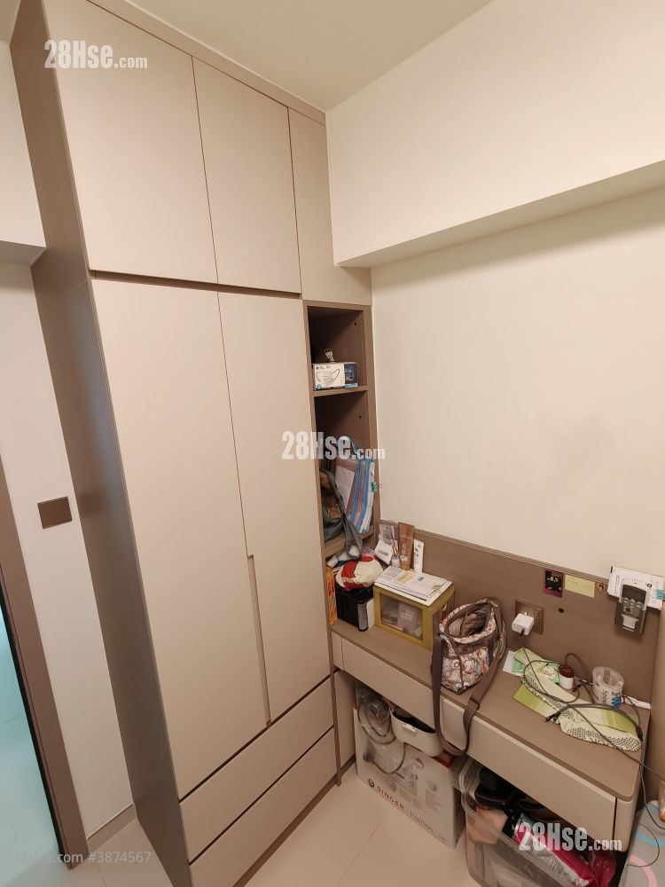 Bellagio Sell 2 Bedrooms , 1 Bathroom 521 ft² ( 48.4 m² )