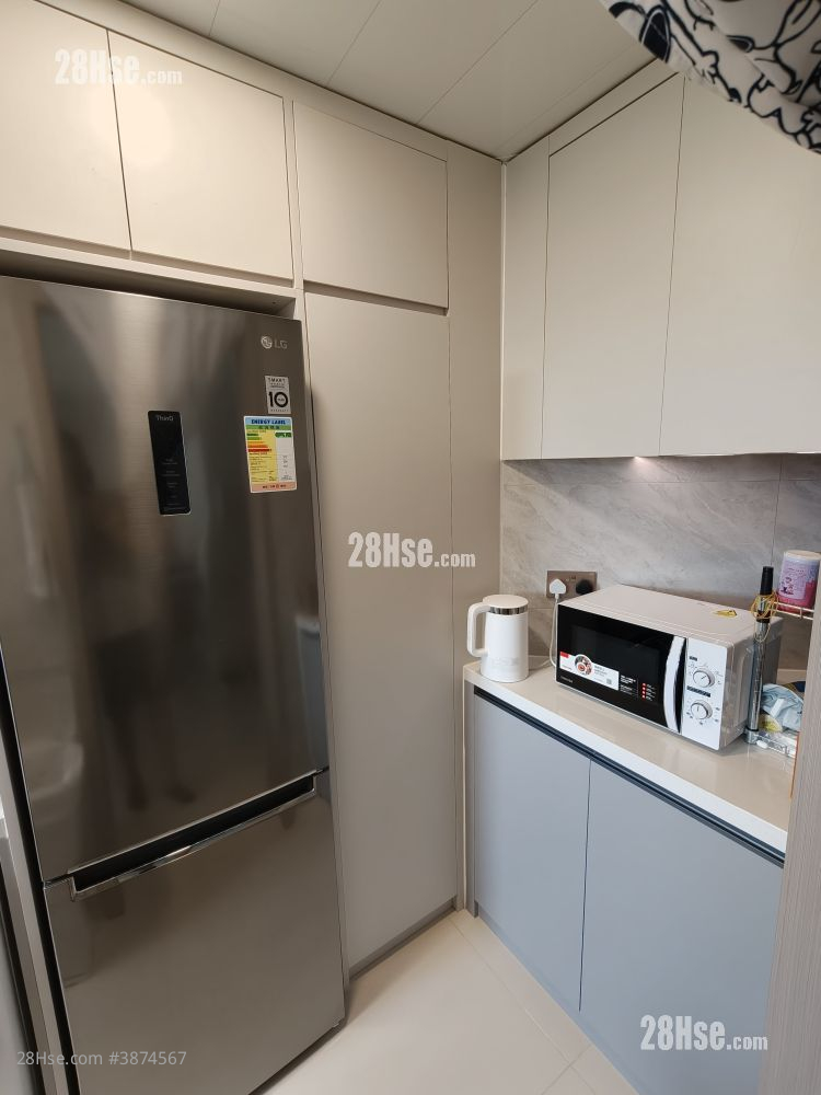 Bellagio Sell 2 Bedrooms , 1 Bathroom 521 ft² ( 48.4 m² )