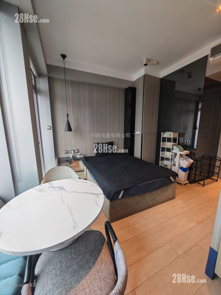 Parkes Residence Rental Studio , 1 Bathroom 248 ft² ( 23.0 m² )