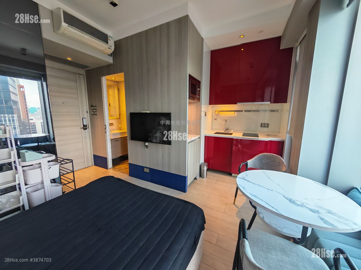 Parkes Residence Rental Studio , 1 Bathroom 248 ft² ( 23.0 m² )