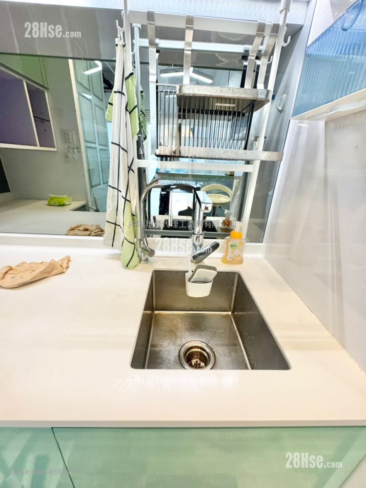 Global Gateway Tower Rental