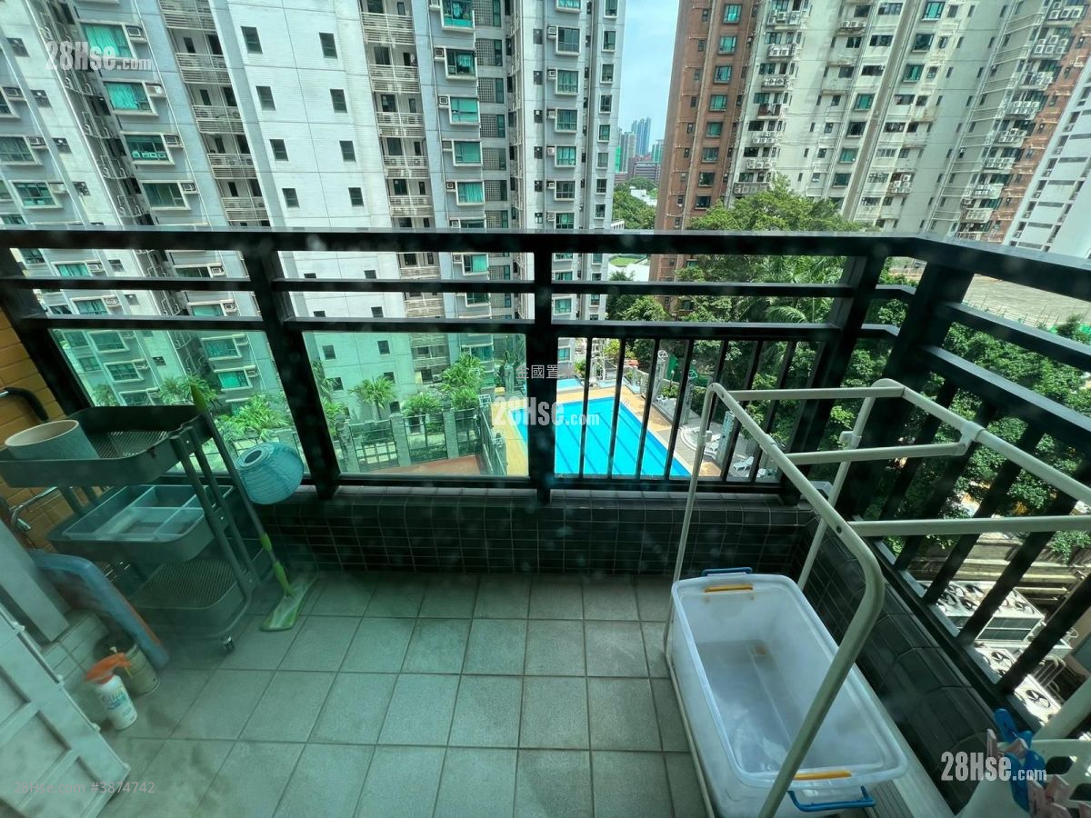 City 18 Rental 1 Bedroom , 1 Bathroom 248 ft² ( 23.0 m² )