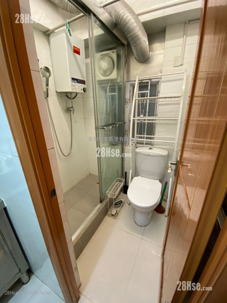 Hang Ying House Rental 3 Bedrooms , 1 Bathroom 529 ft² ( 49.1 m² )