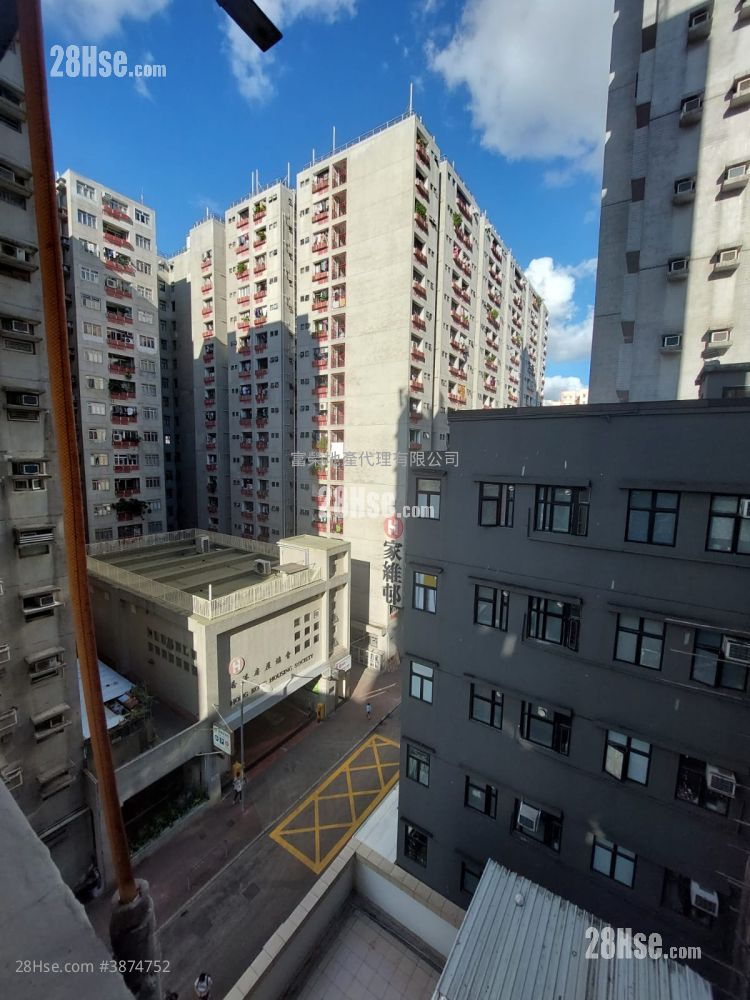 Fu Yip Building Sell 2 Bedrooms , 1 Bathroom 253 ft² ( 23.5 m² )