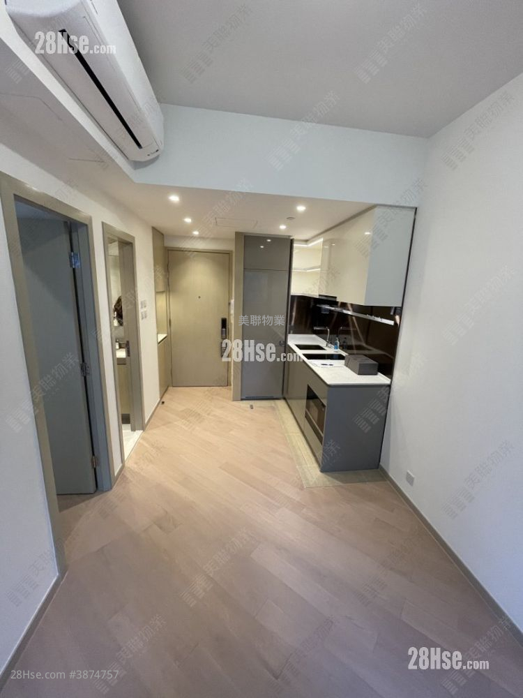 Mount Regency Sell 1 Bedroom , 1 Bathroom 312 ft² ( 29.0 m² )