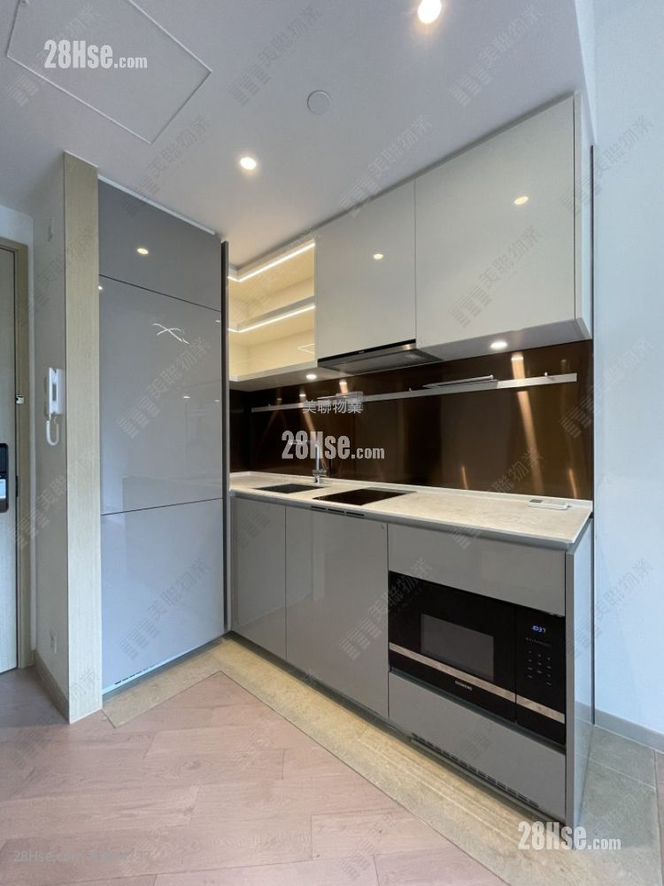 Mount Regency Sell 1 Bedroom , 1 Bathroom 312 ft² ( 29.0 m² )