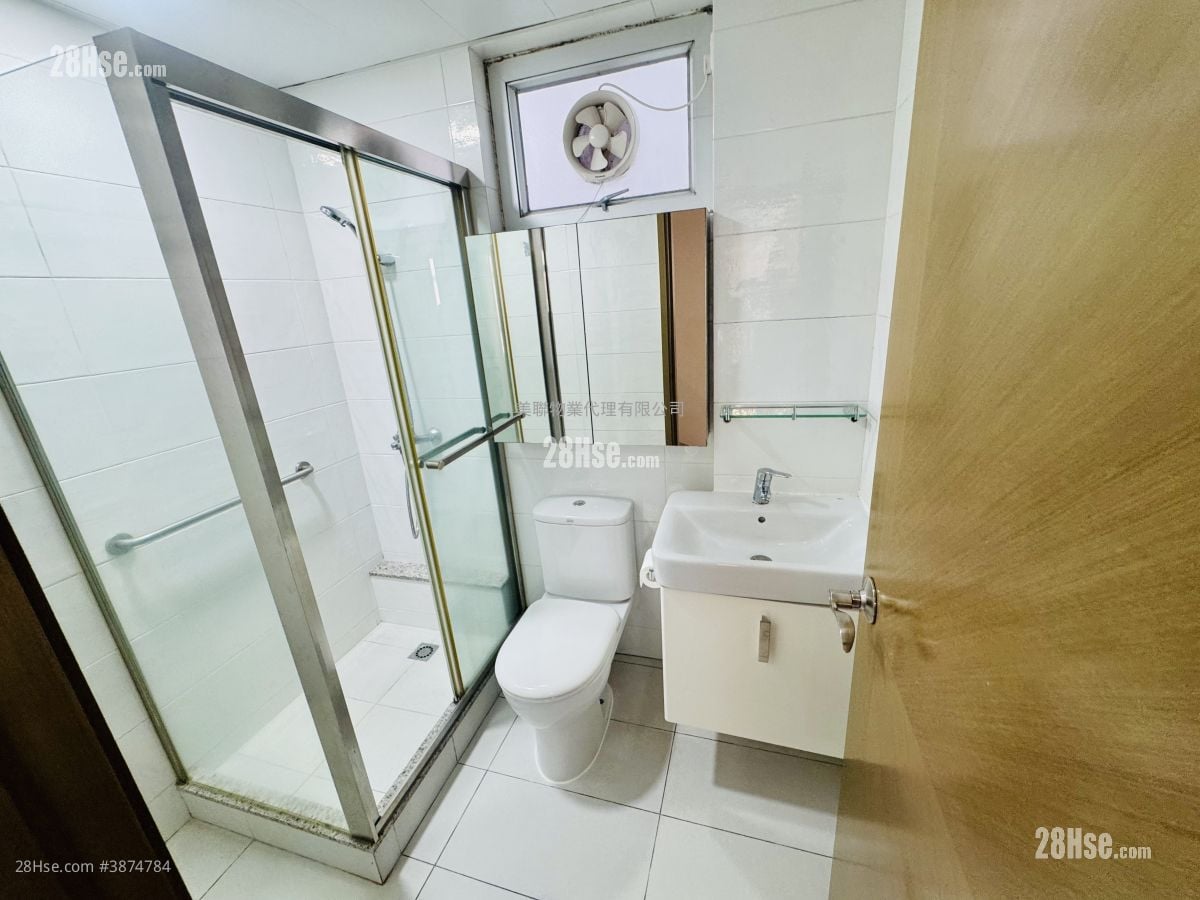 Taikoo Shing Rental 3 Bedrooms , 2 Bathrooms 897 ft² ( 83.3 m² )